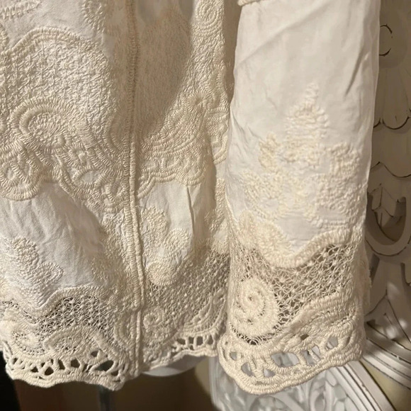 Democracy Womens Crochet Embellished Top - Picture 5 of 7